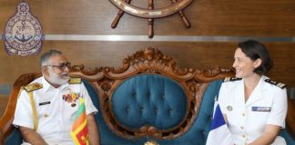 Commanding Officer of French naval ship ‘Surcouf’ meets on Commander of the Sri Lanka Navy