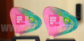 Siyatha FM crowned as the Most Popular Radio station at Social Media Awards 2018