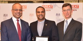 Queen recognises Sri Lankan Prashan De Visser with a Commonwealth Points of Light award