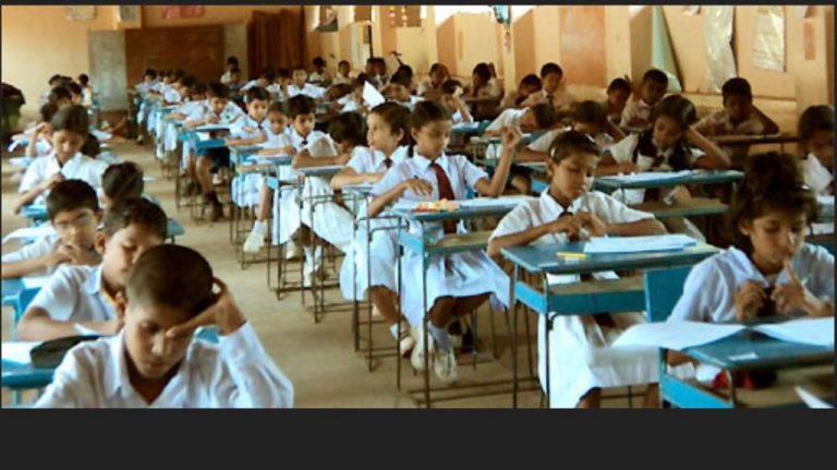 Arrive on time, instructs Exams Dep