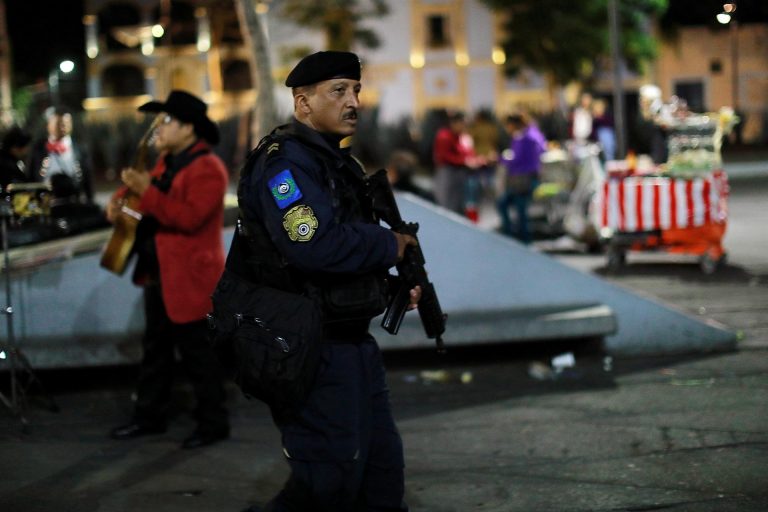 ‘Mariachi’ gunmen kill five in Mexico City tourist plaza