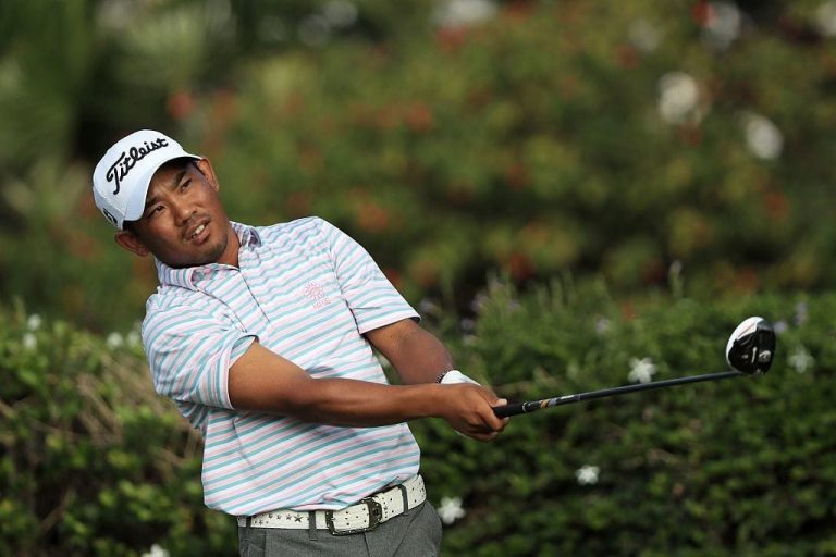 Fujikawa becomes first openly gay male pro golfer