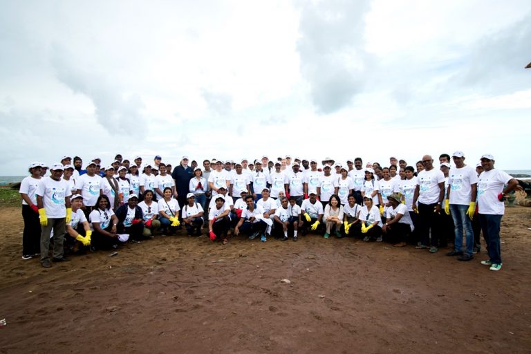 EU, UNOPS, and MEPA clean up public beach for coastal clean-up week 2018