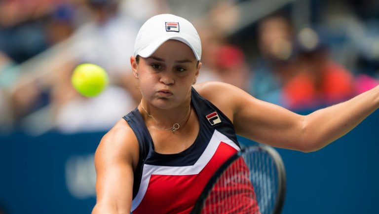 Barty on! Aussie star marches into Wuhan Open semis