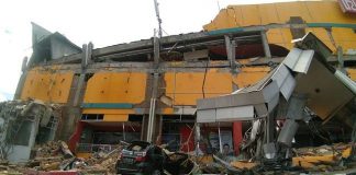 Indonesian air traffic controller hailed as quake hero