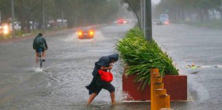 Super Typhoon Mangkhut smashes into Philippines