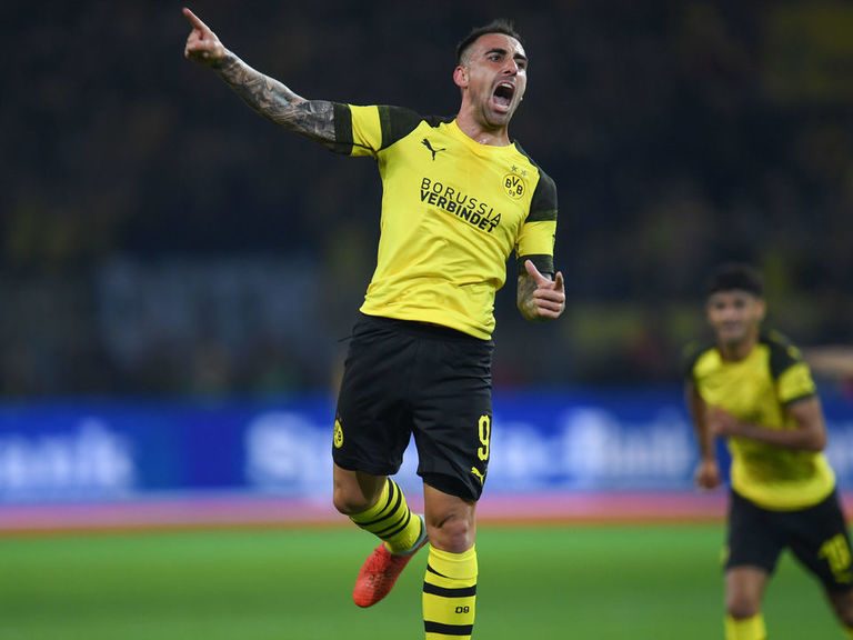 Barcelona loan recruit Alcacer scores on Dortmund debut