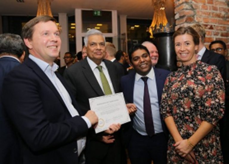 Prime Minister meets Norwegian business community, looks into automated warehousing
