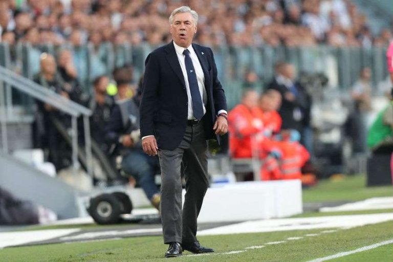 Ancelotti shuffling to find winning Napoli hand