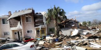 Gusty wind wrecks 30 houses in Vavuniya