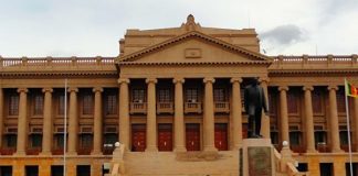 Ranil arrives at Presidential Secretariat to swear in as PM