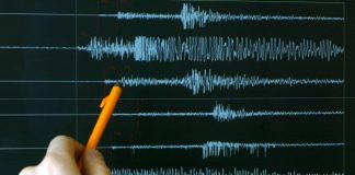 Two dead from heart attacks as strong quake jolts Chile