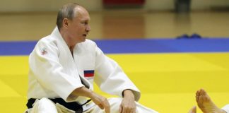 Putin to give annual address as popularity slides