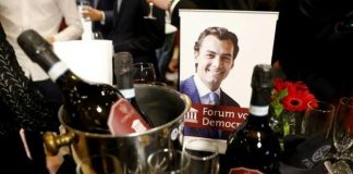 Dutch anti-immigration populist surge stuns PM Rutte