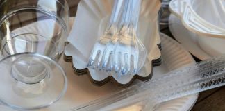 EU parliament approves ban on single use plastics