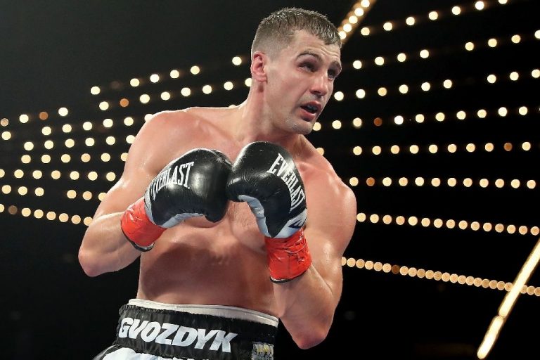 Gvozdyk retains WBC light heavyweight title as Ngumbu hurt