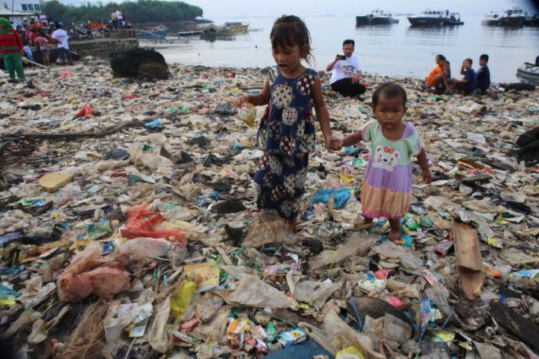 Environment damage behind 1 in 4 global deaths, disease: UN