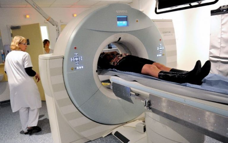 Cancer deaths falling for half decade in EU: study