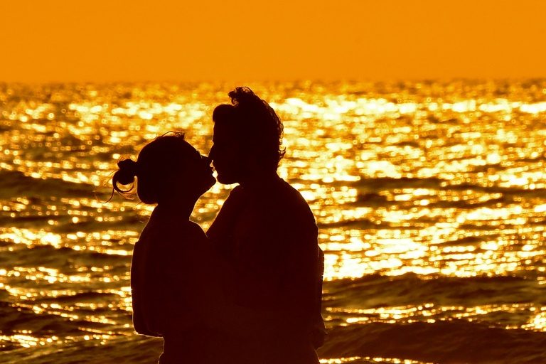 Bare-faced cheat: Women ‘better at hiding infidelity’