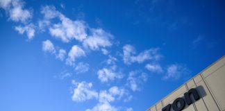 Amazon delivers record profits on gains in cloud, advertising