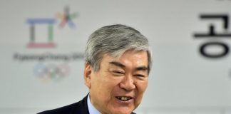 Scandal-hit Korean Air chairman dies, shares soar