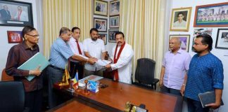 Ex-security forces chiefs present report on Easter attacks to Opposition Leader