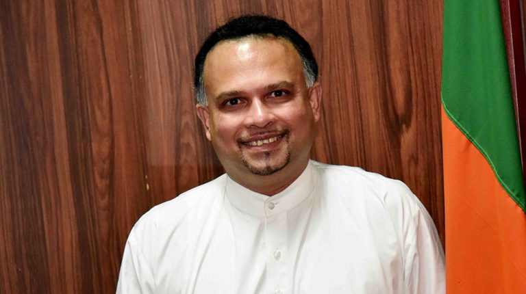 Tamil should be granted land and police – Navin