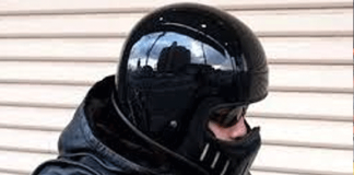 Wearing full-face helmets can be prosecuted under emergency law – AG