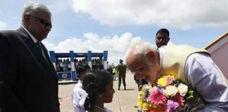 Modi arrives in Lanka (photos)