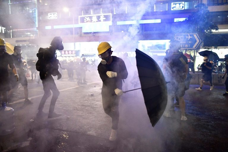 China calls for swift punishment of Hong Kong violence