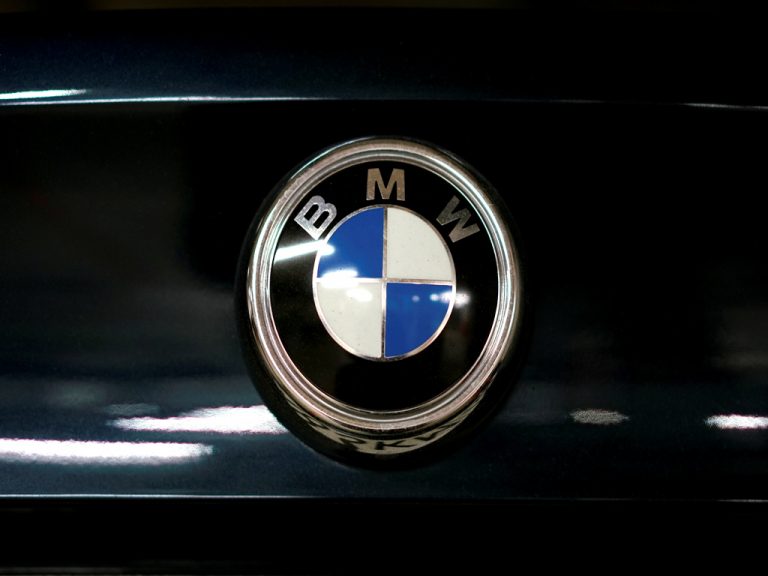 BMW to build new electric Mini in UK, moves some engine output due to Brexit