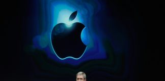 Apple gets lift from services, offsetting iPhone weakness