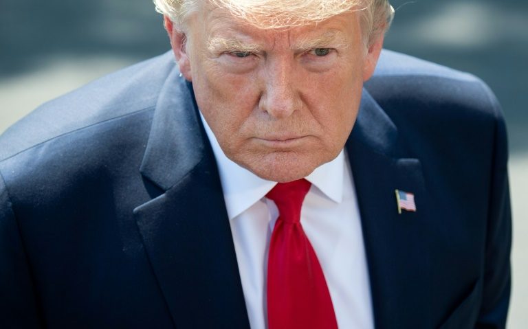 US-China trade talks resume after Trump tweetstorm