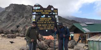 Two Sri Lankans conquer Africa’s highest peak (Photos)