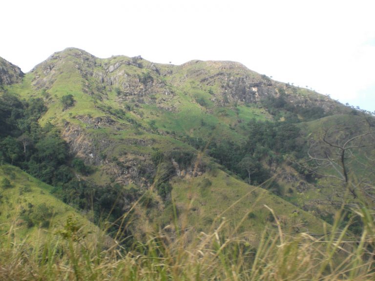 Ella forest fire reaches Ravana Ella falls