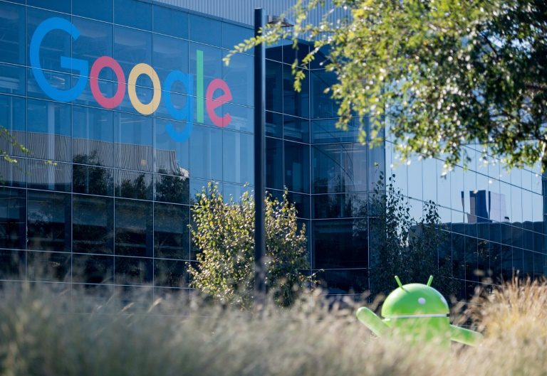 Employees urge Google not to work with US immigration officials