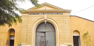 Weilikada prisoners call off rooftop protest