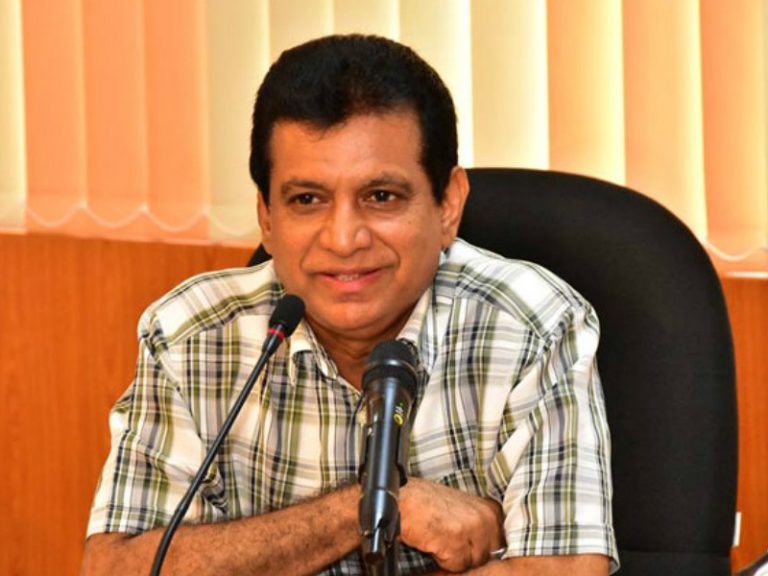 Ashok Abeysinghe arrives at CID