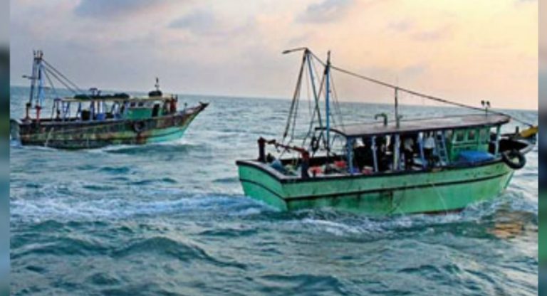 Navy seizes 4 suspicious fishing vessels at sea