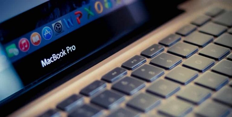 SriLankan flights ban MacBook Pro laptops