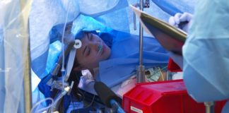 Texas hospital livestreams brain surgery on Facebook