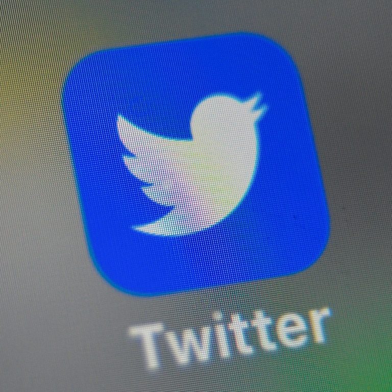 Twitter lets users sideline unwanted direct messages