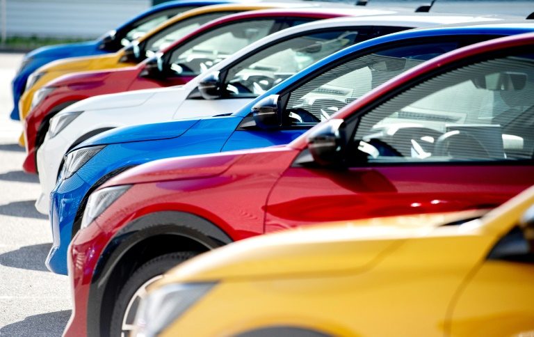 Fiat Chrysler and Peugeot in talks to create $50 bn car giant