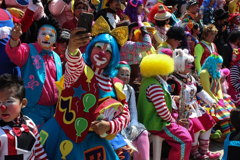 ‘Clowning around,’ clowns from around the world gather in Mexico City
