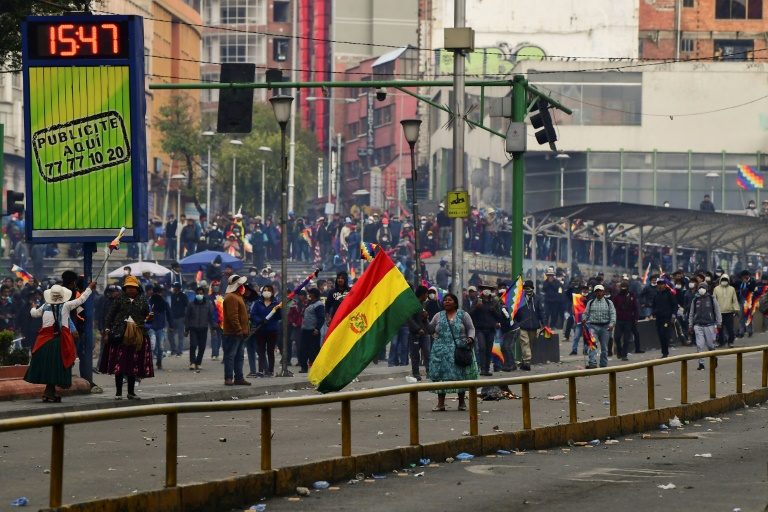 Clashes as acting Bolivia leader aims to end power vacuum
