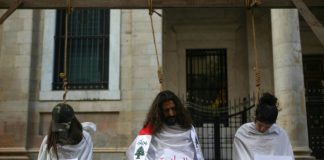 Thousands protest in Lebanon after rally to support president