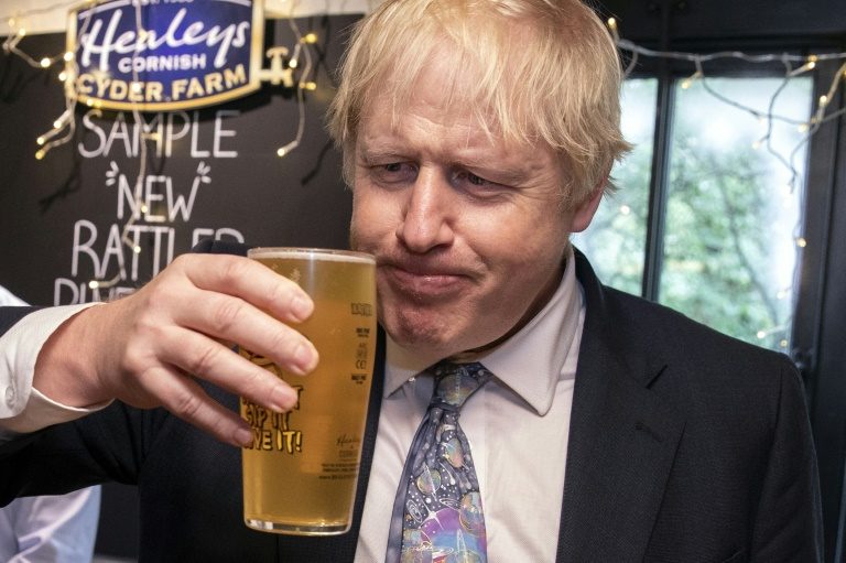 UK election poll predicts Conservative majority