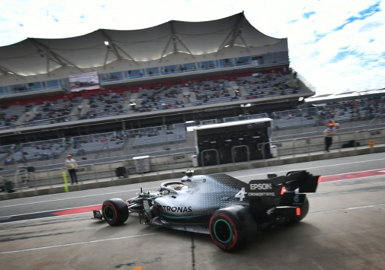 Things that go bump give Hamilton headache at US GP