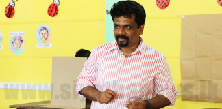 Anura Kumara casts his vote