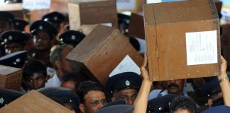 24 hours more for the Presidential election: Ballot boxes transported under police protection